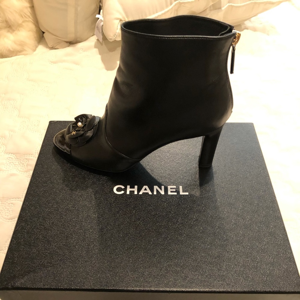 Chanel Lampatent Short Boot